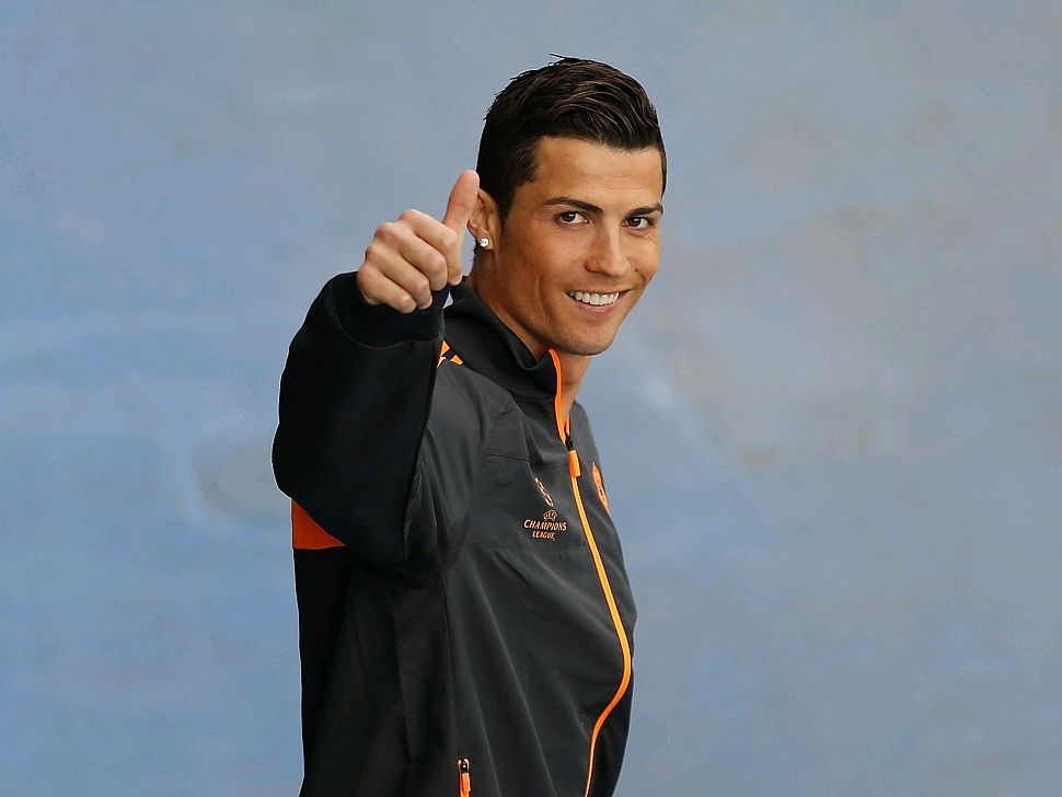 初生牛犊！费尔斯首节5中4怒砍10分4篮板3助攻（强势开局！费尔斯首节5投4中拿下10分4篮板3助攻）