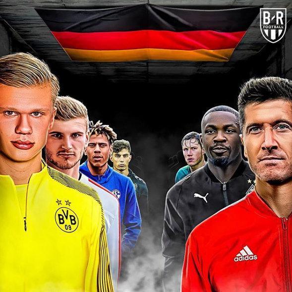 巴萨后防失误不断（巴萨防线频频出错）