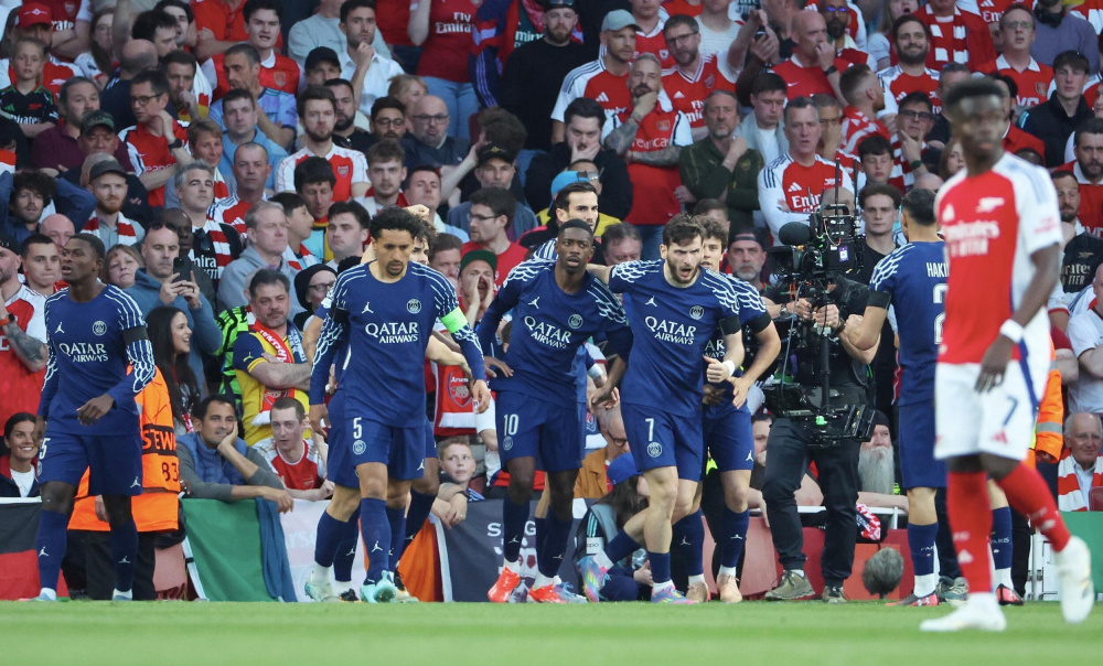 弗罗因德：球队展现了能量和韧性，我非常欣赏这样的胜利