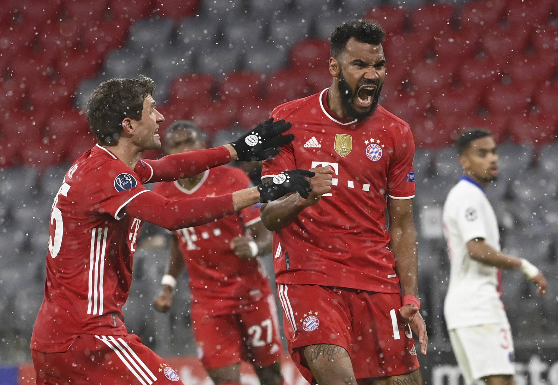 记者：帕尔默缺席欧冠赛前训练，但球员并未受伤（记者：帕尔默未参加欧冠赛前训练，确认无伤病）