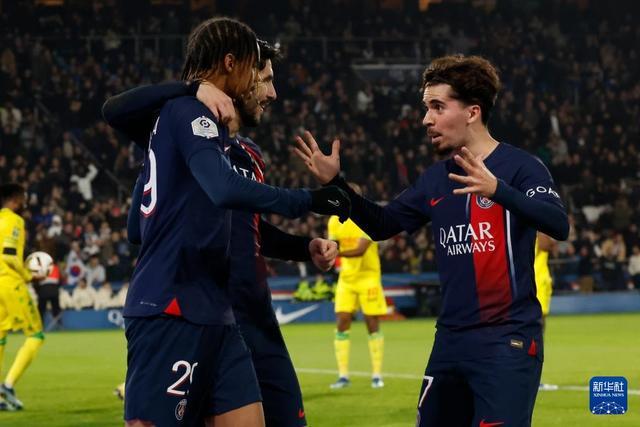 安东尼谈红牌：我没有犯规意图，昨晚一直在想这件事睡不着觉（安东尼回应红牌：并非故意犯规，这件事让我整夜难眠）