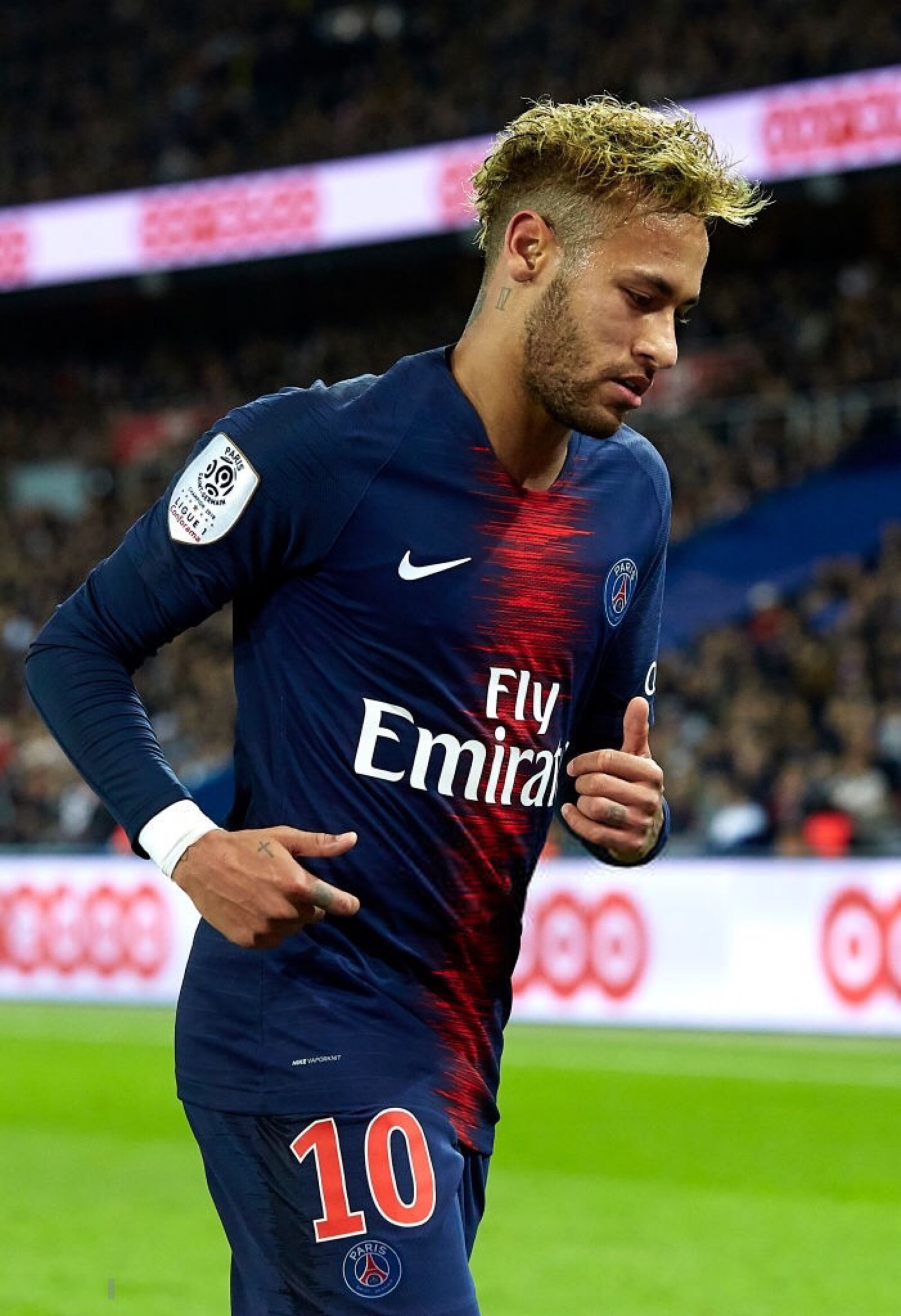 町田泽维亚主场逆袭蔚山HD，亚冠精英联赛东亚区排名上升（町田泽维亚主场逆转蔚山HD，亚冠精英联赛东亚区名次攀升）