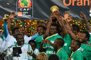 西甲最新积分战报 皇马5轮4场丢分无力追巴萨（西甲积分最新形势：皇马近5轮4次失分，追赶巴萨乏力）