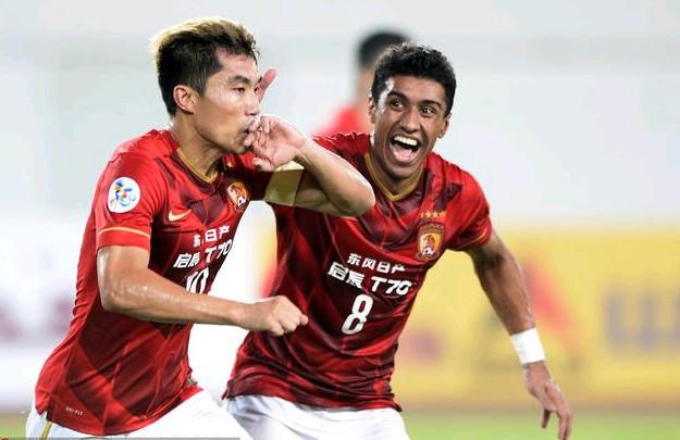 米体：意甲启用高可见度足球，荧光橙配色以往仅用于极端天气