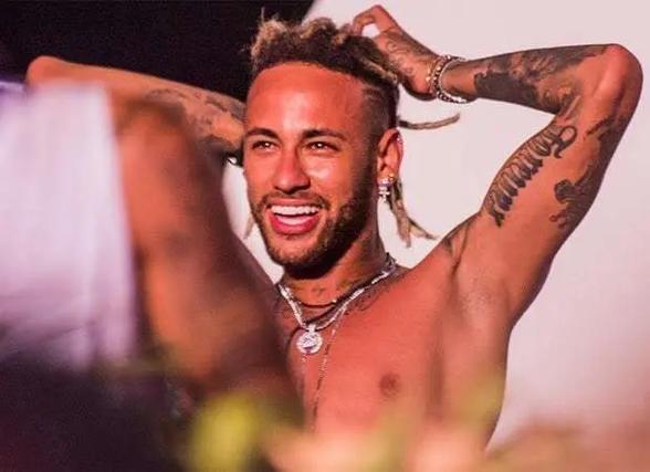 西甲战报：穆里奇双响，博约莫斯绝平，马略卡2-2奥萨苏纳（西甲：穆里奇梅开二度，博约莫斯绝平，马略卡2-2奥萨苏纳）