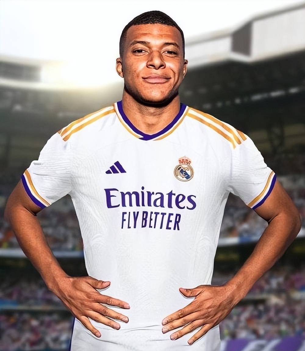 不再兼任主帅！周鹏上赛季交出13.2分3.1板2.2助攻（卸下主帅身份！周鹏上季场均13.2分3.1板2.2助攻）