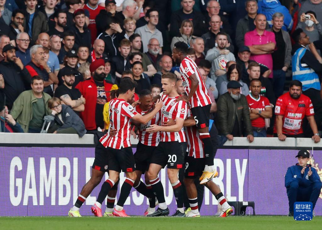 拓媒：杨瀚森面对艰难的对位但从未退缩，这对他算是一种胜利