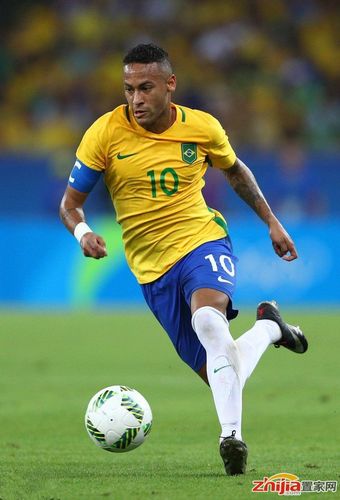 穆里尼奥提前送出圣诞礼物？两小将欧冠迎本菲卡一线队首秀（穆帅圣诞提前到？两小将欧冠对本菲卡完成一线队首秀）