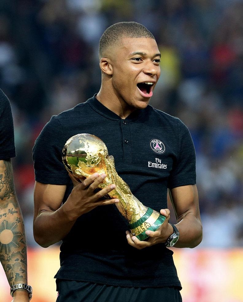 贝林厄姆连续5轮西甲破门 比肩本泽马C罗（贝林厄姆西甲五连破门 纪录比肩本泽马、C罗）