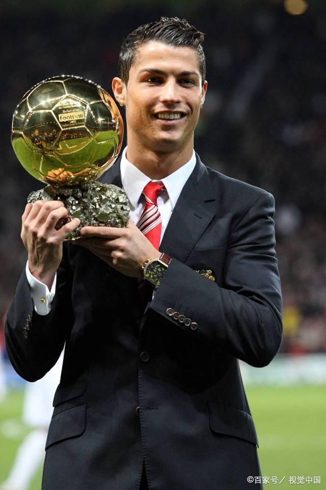 门德斯：萨福诺夫表现拯救了球队，为俱乐部创造历史感到自豪（门德斯：萨福诺夫力挽狂澜，我为俱乐部的历史性突破自豪）