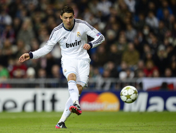 咔咔一顿扣！克里斯17中11&罚球9中6砍下28分8板4助2断