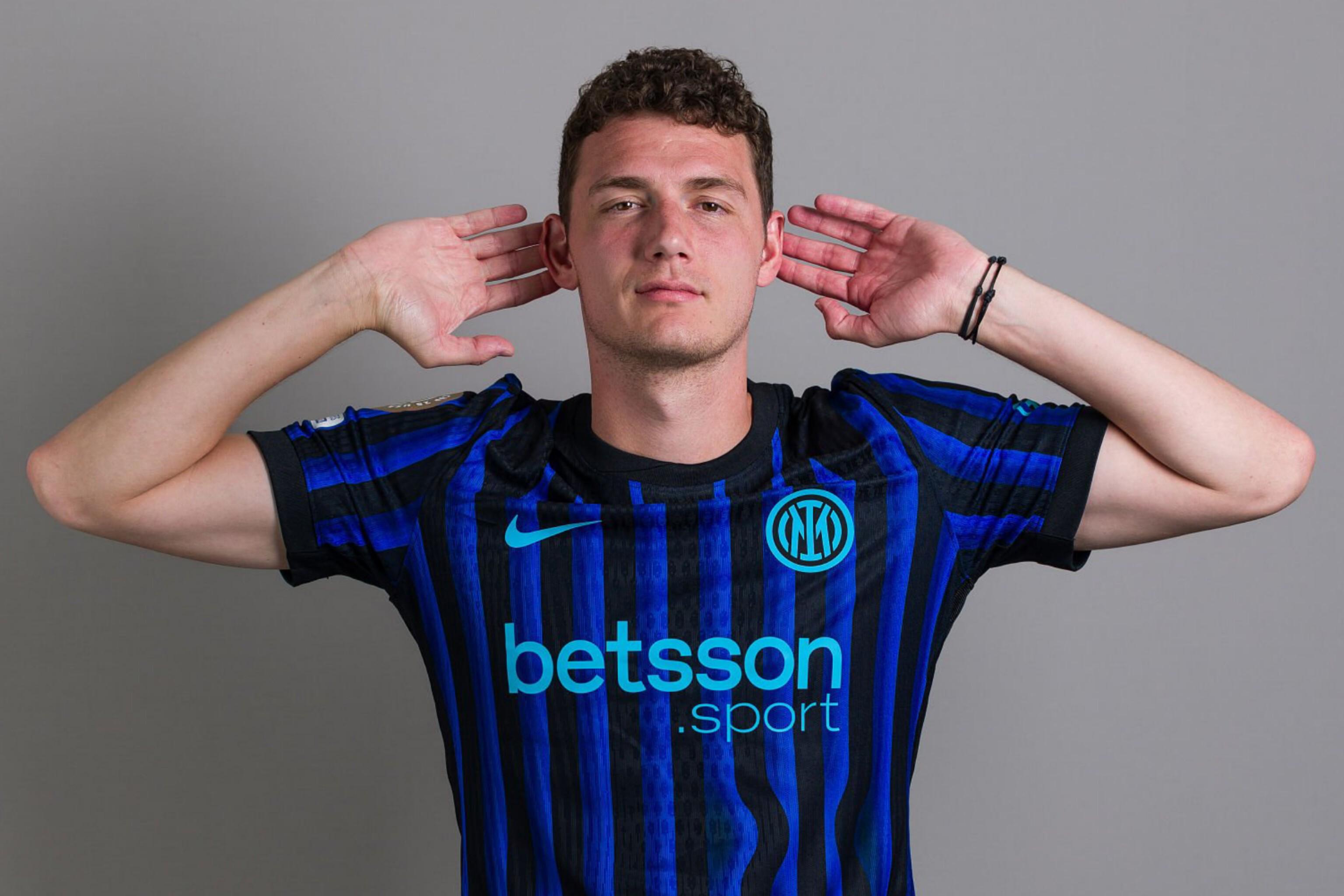 杰伦·约翰逊成老鹰队史常规赛首位单场拿15+15+15球员（队史首人！杰伦·约翰逊常规赛单场15+15+15）