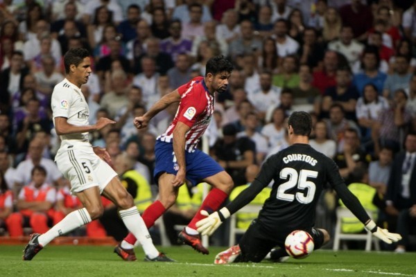 懂球帝2025赛季中超第30轮MVP：法比奥-阿布雷乌（法比奥-阿布雷乌当选懂球帝评选中超2025赛季第30轮MVP）