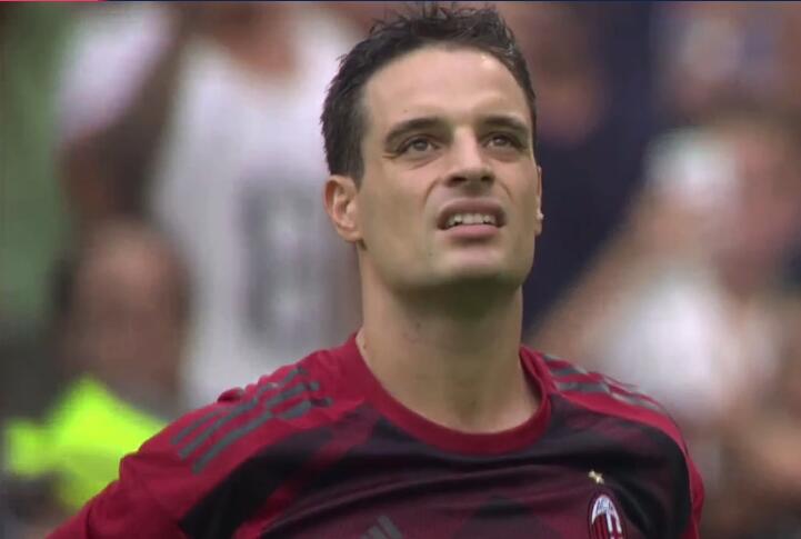 地上足球：偷溜诺坎普释放回归信号？解析梅西为何必重回巴萨（地上足球：梅西悄现诺坎普传回归风声？详析他为何终将重返巴萨）