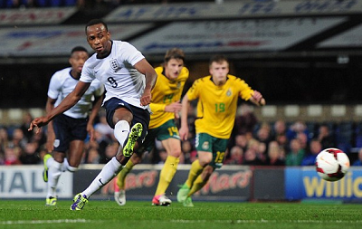 BURTON运动员团队新赛季多点开花，苏翊鸣连夺两冠